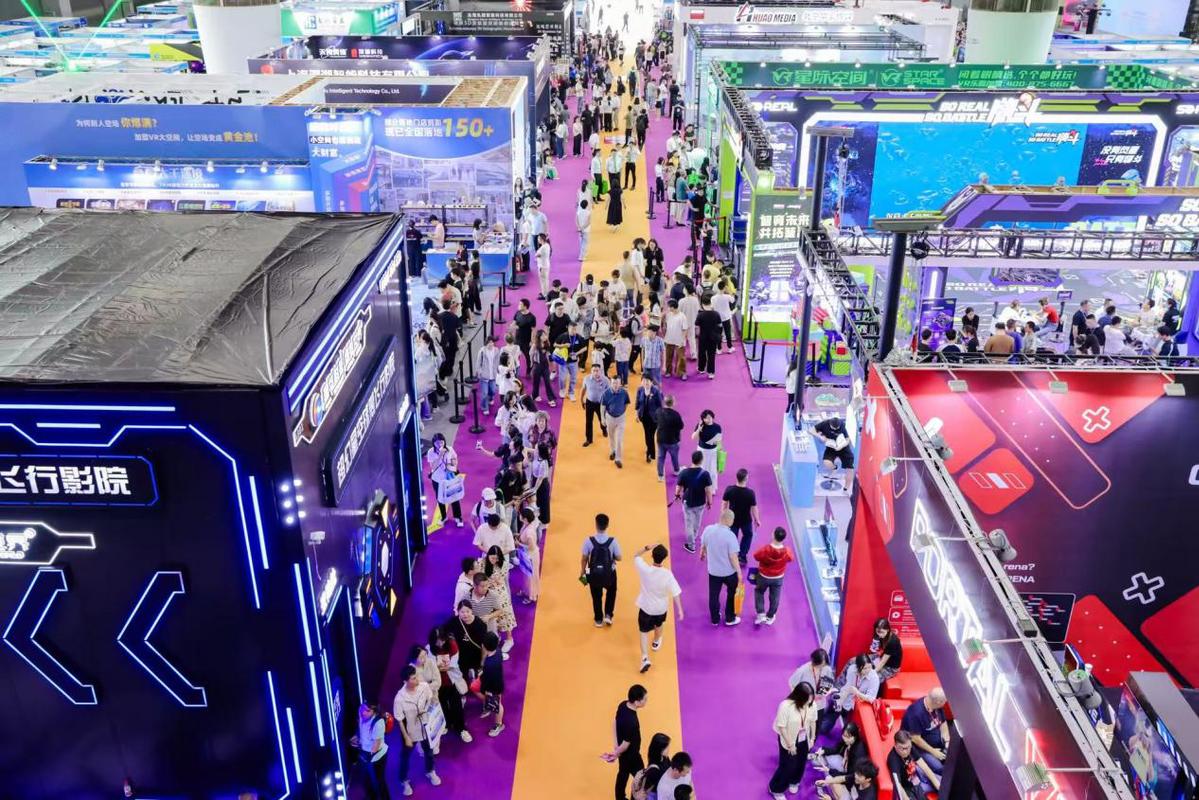 From Fingertips to Immersion: Hunan Top Smart Unleashes Technological Charm at the Metaverse Expo